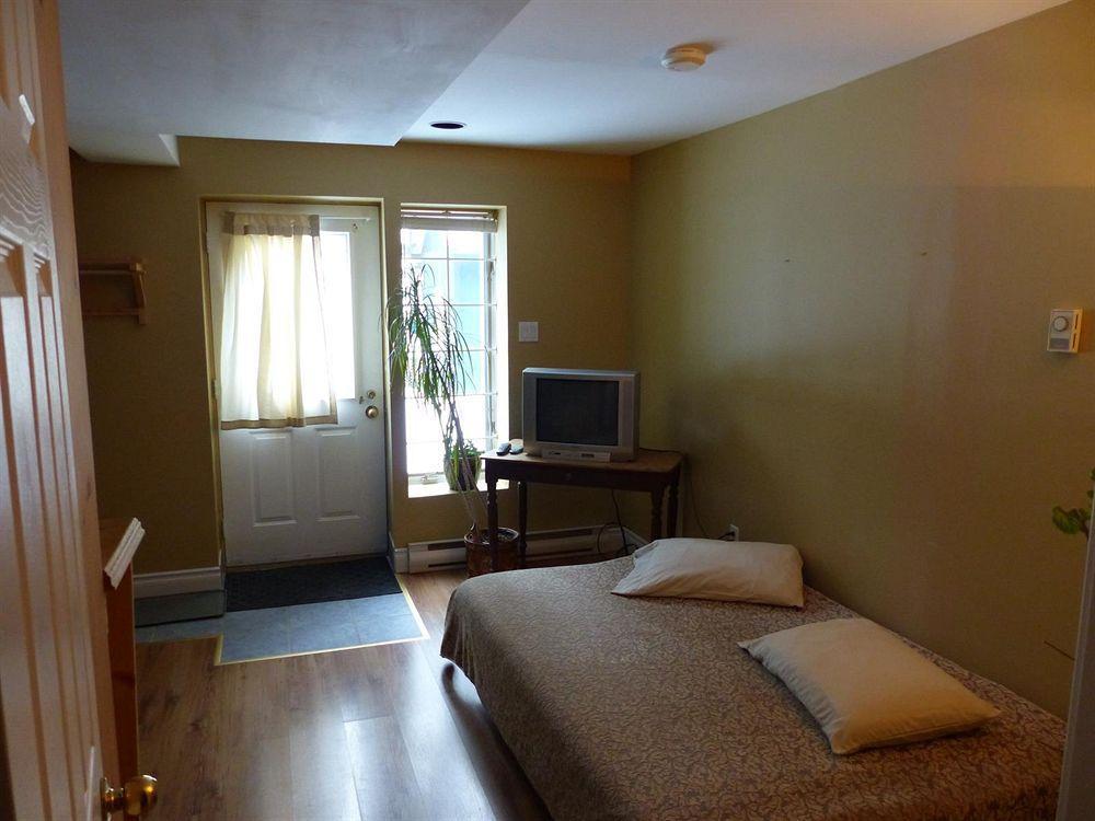 Gite Le Roupillon B&B Mont-Tremblant Zewnętrze zdjęcie